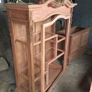 Tủ Rượu Cột hoa hồng